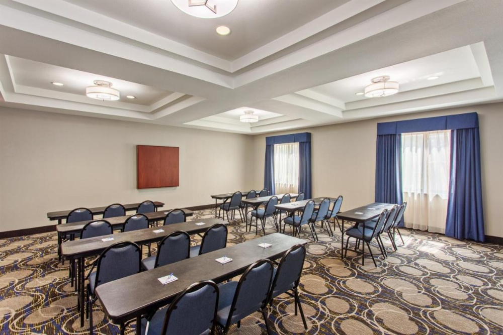 Holiday Inn Express Wharton Hotel Image 18